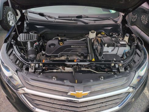 Used 2018 Chevrolet Equinox LT AWD/4WD image 17