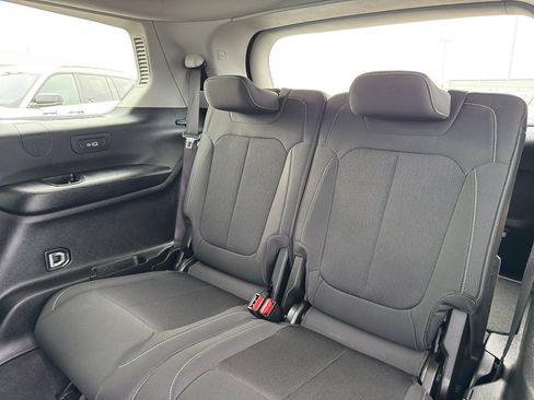 Used 2022 Jeep Grand Cherokee L Laredo w/ Luxury Tech Group I image 35