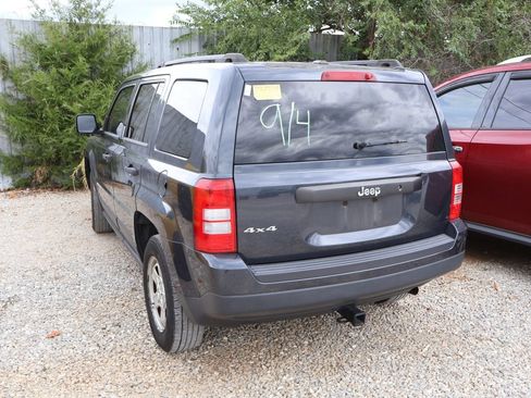 Used 2014 Jeep Patriot Sport AWD/4WD image 19