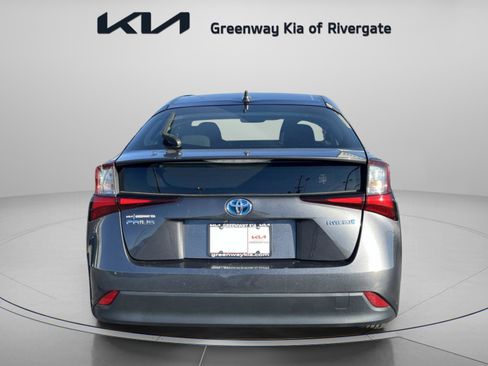 Used 2022 Toyota Prius L Eco image 6