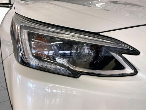 Used 2022 Subaru Outback Limited AWD/4WD image 25