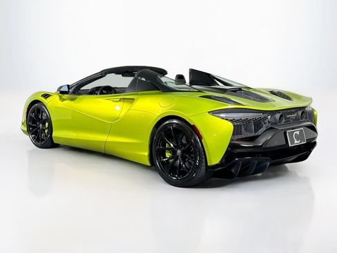 Used 2025 McLaren Artura Spider RWD image 3