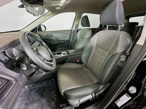 Used 2021 Nissan Rogue S image 28