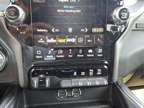 Used 2023 RAM 1500 Laramie AWD/4WD image 24