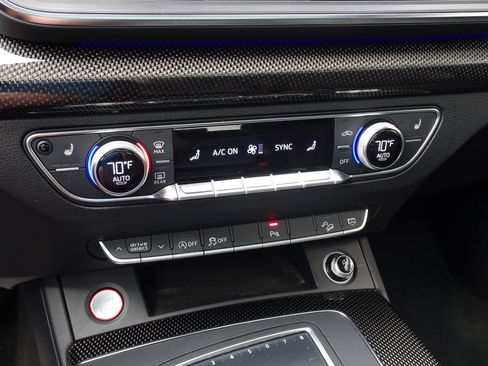 Used 2018 Audi SQ5 Prestige AWD/4WD image 27