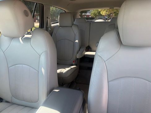 Used 2017 Buick Enclave Leather FWD image 24