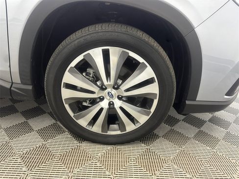 Used 2022 Subaru Ascent Limited w/ Technology Package image 14