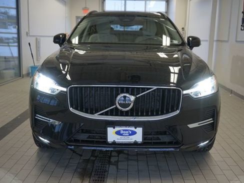 Used 2022 Volvo XC60 B5 Momentum w/ Climate Package image 16