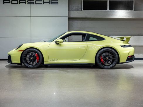 Certified 2026 Porsche 911 Carrera GTS RWD image 2