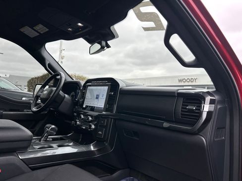 Used 2022 Ford F150 XLT w/ Equipment Group 302A High image 38