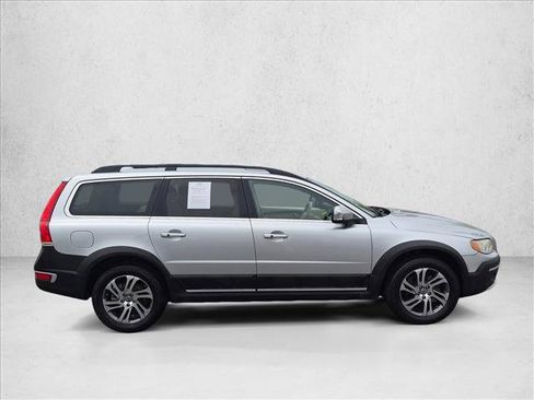 Used 2015 Volvo XC70 T5 Premier Plus FWD image 4