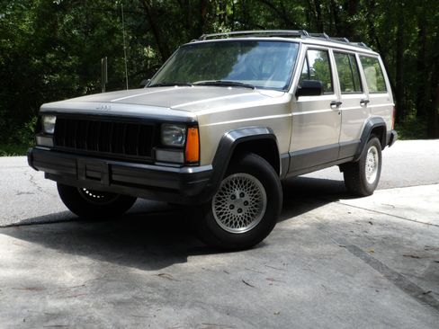 Used 1996 Jeep Cherokee 4WD 4-Door image 17