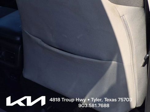 Used 2022 Toyota RAV4 XLE w/ Convenience Package FWD image 18
