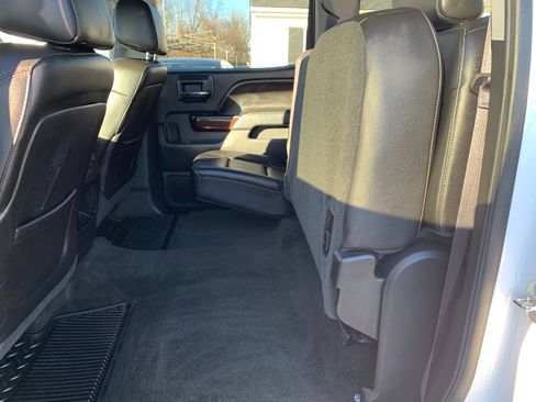 Used 2015 GMC Sierra 1500 SLT w/ SLT Crew Cab Value Package image 31