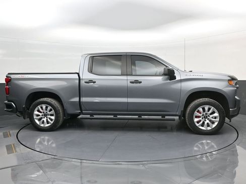 Used 2021 Chevrolet Silverado 1500 Custom image 9