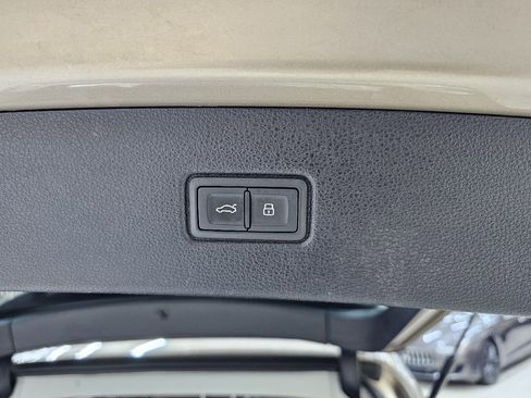 Used 2019 Audi Q7 3.0T Premium Plus w/ Premium Plus Package image 15