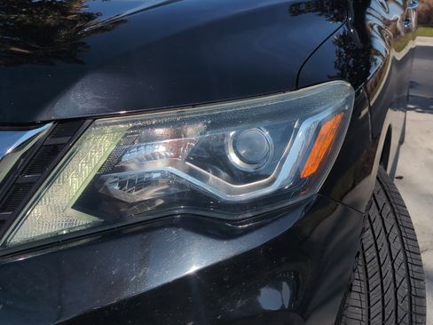 Used 2018 Nissan Pathfinder SL w/ SL Premium Package image 6