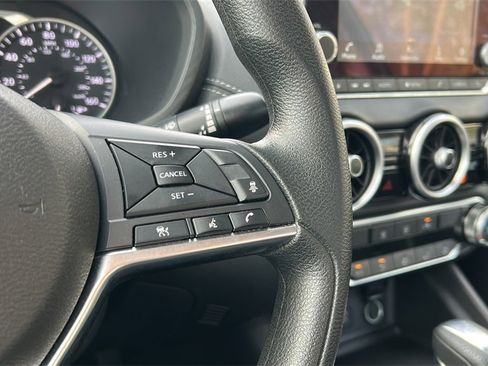Used 2024 Nissan Sentra SV image 27