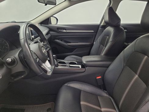 Used 2024 Nissan Altima 2.5 SR FWD image 17