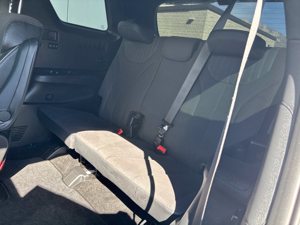 Used 2025 Hyundai Palisade Calligraphy AWD/4WD image 16