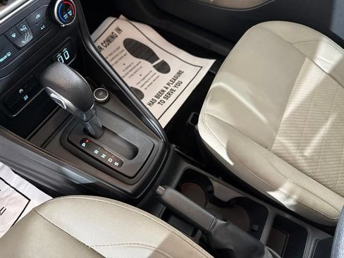 Used 2021 Ford EcoSport S FWD image 21