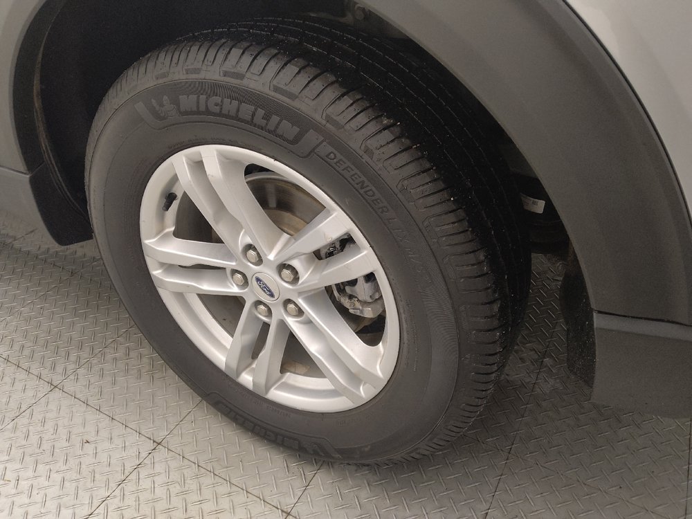 Used 2021 Ford Explorer XLT AWD/4WD image 31