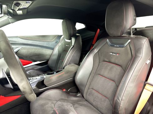Used 2023 Chevrolet Camaro ZL1 RWD image 17