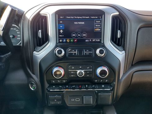 Used 2019 GMC Sierra 1500 SLT w/ SLT Premium Plus Package AWD/4WD image 3