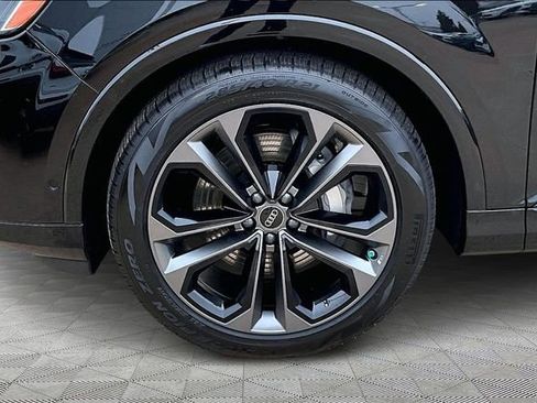 New 2026 Audi Q7 3.0T Premium Plus AWD/4WD image 12