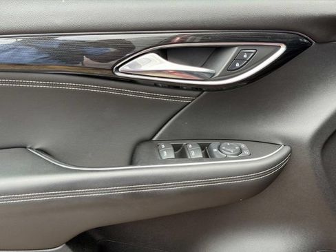 Used 2023 Buick Envision Preferred FWD image 25