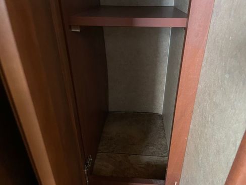 Used 2013 Ford E-450 and Econoline 450 Super Duty w/ Motorhome Prep Pkg image 80