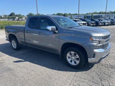 Used 2020 Chevrolet Silverado 1500 LT w/ Convenience Package RWD image 4