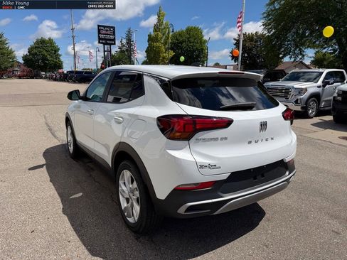 Certified 2024 Buick Encore GX Preferred FWD image 7