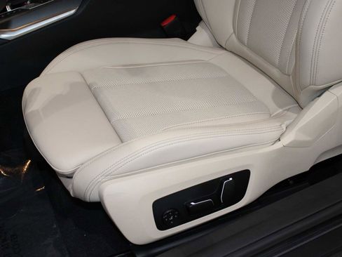 New 2026 BMW 230i Coupe image 15