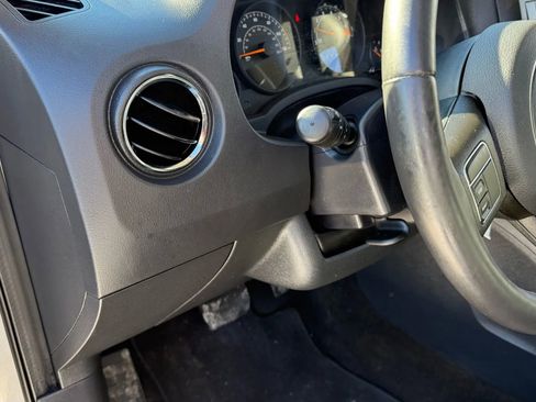 Used 2016 Jeep Patriot High Altitude image 17