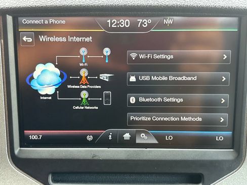 Used 2016 Ford F250 Lariat w/ Snow Plow Prep Package AWD/4WD image 28