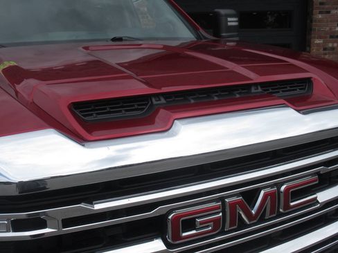 Used 2021 GMC Sierra 2500 SLE w/ SLE Convenience Package AWD/4WD image 4