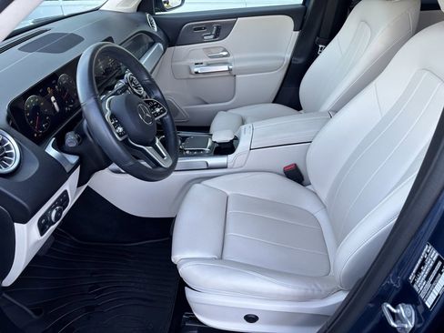 Used 2023 Mercedes-Benz GLB 250 4MATIC image 13