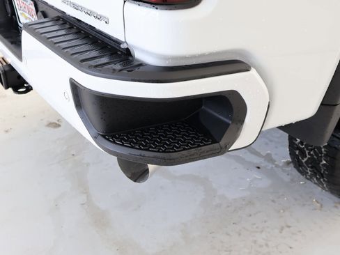 New 2025 GMC Sierra 2500 Denali w/ Denali Reserve Package image 38