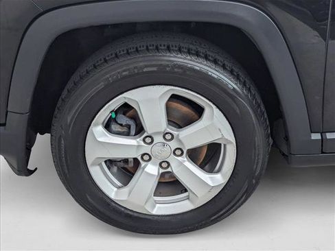 Used 2018 Jeep Compass Latitude image 23
