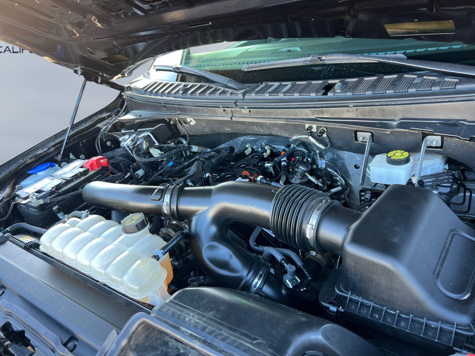 Used 2024 Ford Expedition Limited AWD/4WD image 14