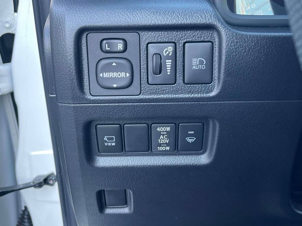 Used 2023 Toyota 4Runner Limited AWD/4WD image 28