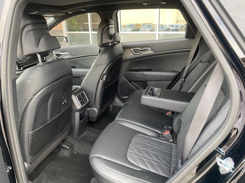 Used 2023 Kia Sportage X-Line w/ X-Line Premium Package image 17