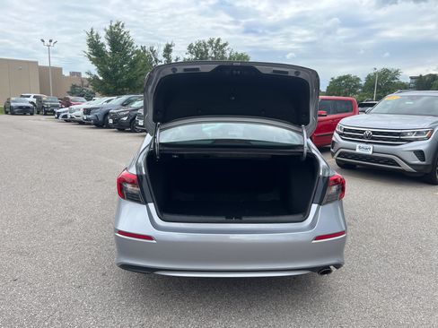 Used 2023 Honda Civic Sport image 10