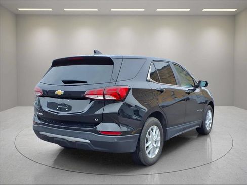 Used 2023 Chevrolet Equinox LT FWD image 9