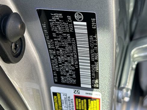 Used 2024 Toyota Camry SE image 31