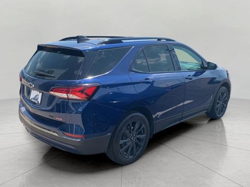 Used 2022 Chevrolet Equinox RS w/ LPO, Floor Liner Package AWD/4WD image 7