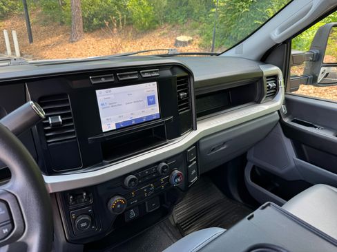 Used 2024 Ford F350 XL AWD/4WD image 38