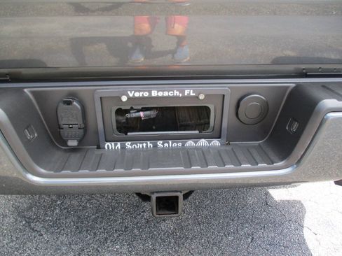 Used 2017 Chevrolet Colorado LT w/ LT Convenience Package RWD image 34