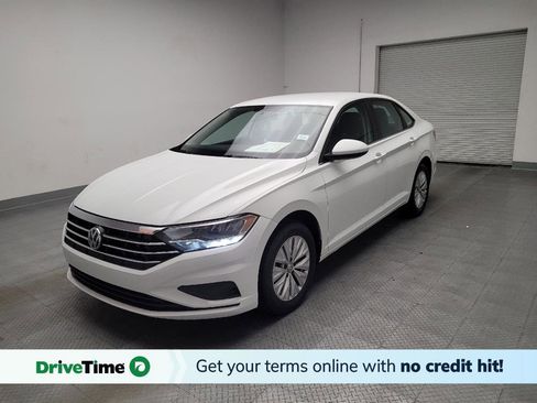 Used 2019 Volkswagen Jetta SE FWD image 1